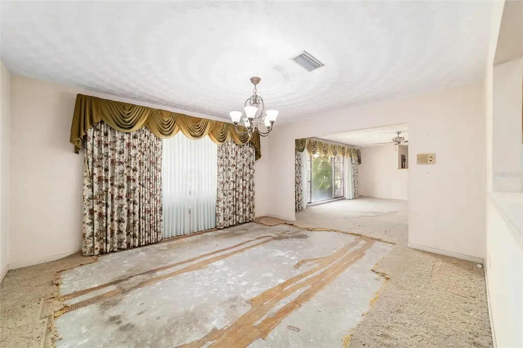 35237 Mulholland Drive Fruitland Park FL 34731