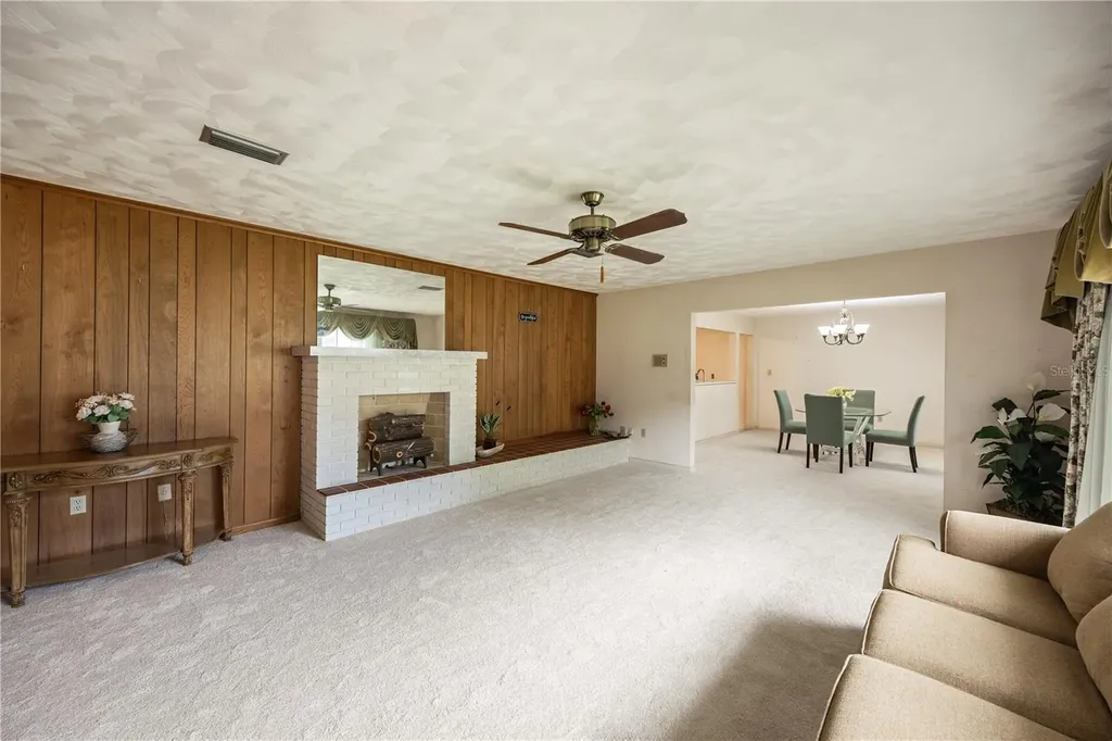 35237 Mulholland Drive Fruitland Park FL 34731