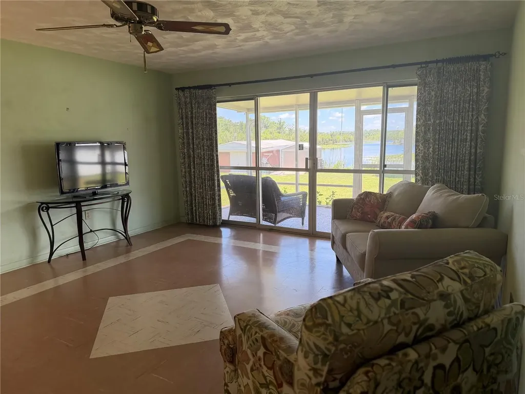 35237 Mulholland Drive Fruitland Park FL 34731