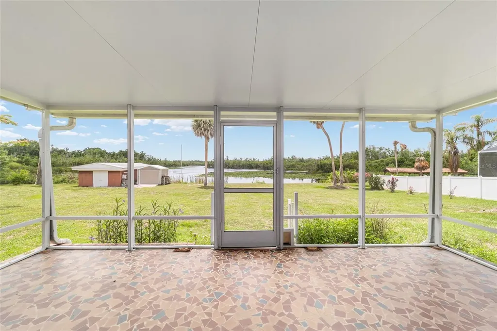 35237 Mulholland Drive Fruitland Park FL 34731