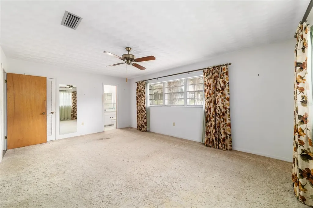 35237 Mulholland Drive Fruitland Park FL 34731