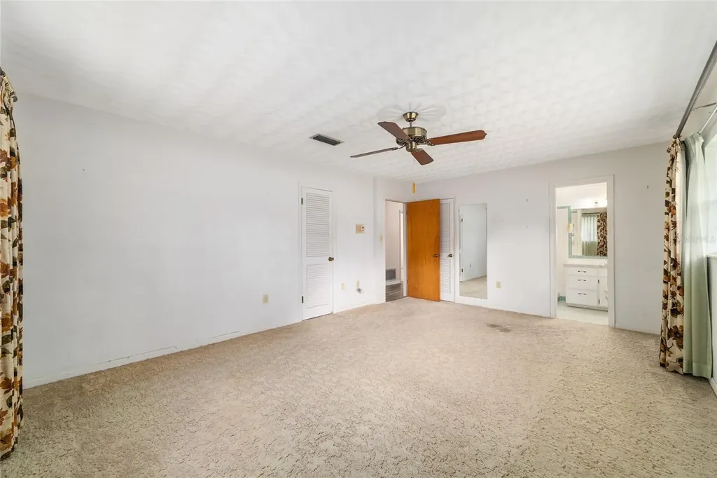 35237 Mulholland Drive Fruitland Park FL 34731