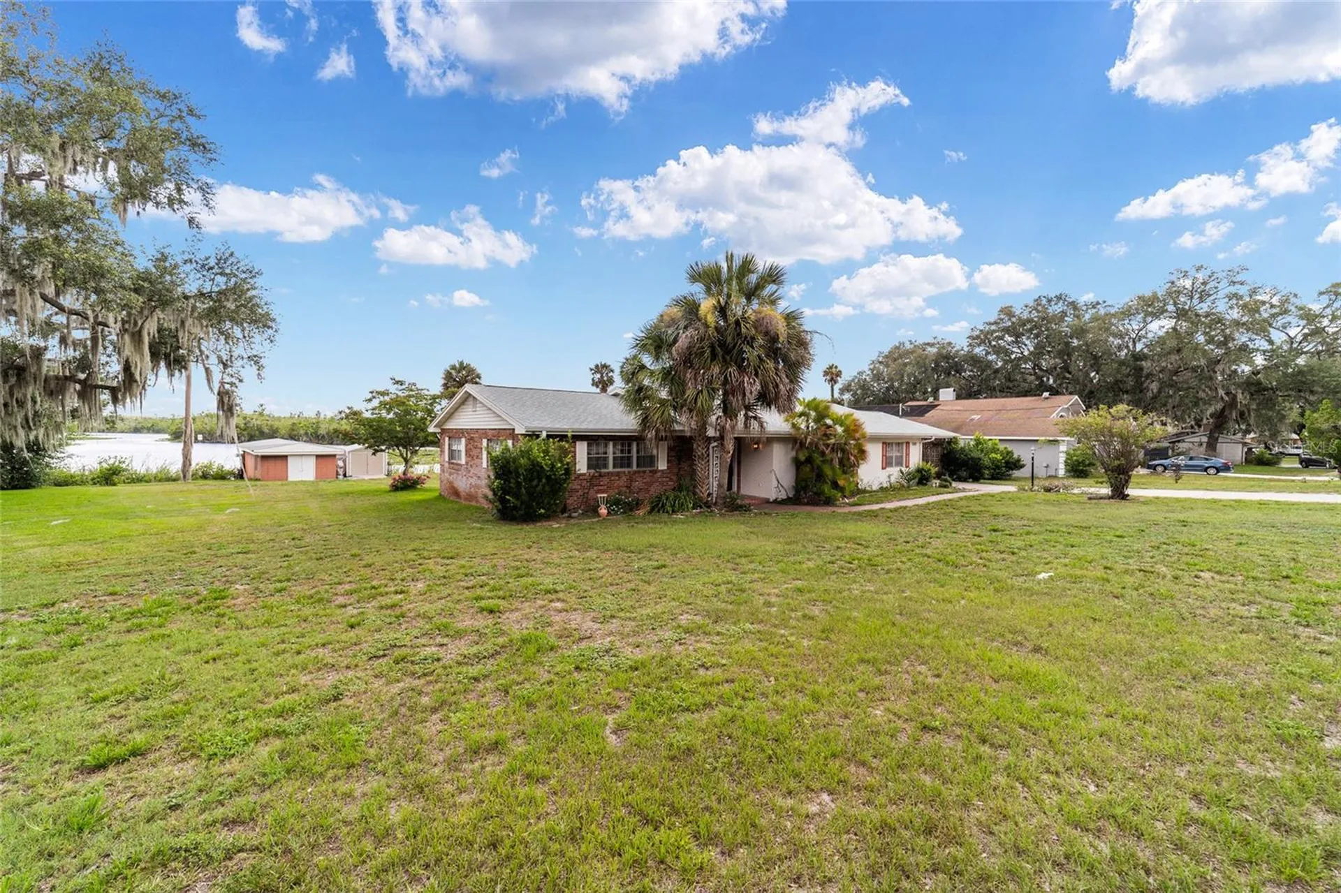 35237 Mulholland Drive Fruitland Park FL 34731