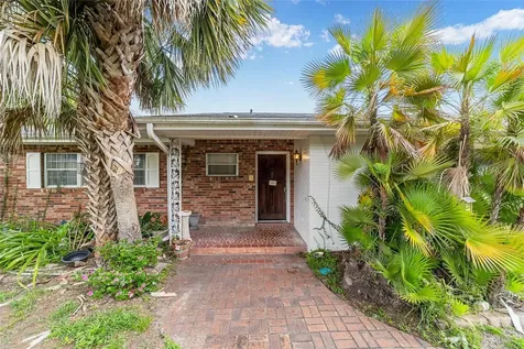 35237 Mulholland Drive Fruitland Park FL 34731
