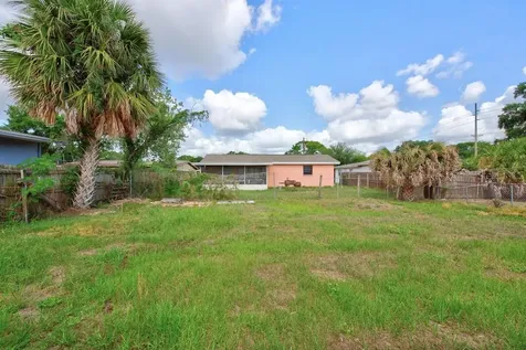5205 S 82nd Street Tampa FL 33619