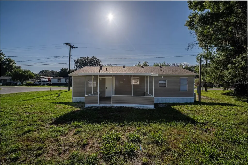 410 Avenue A Wahneta E Winter Haven FL 33880