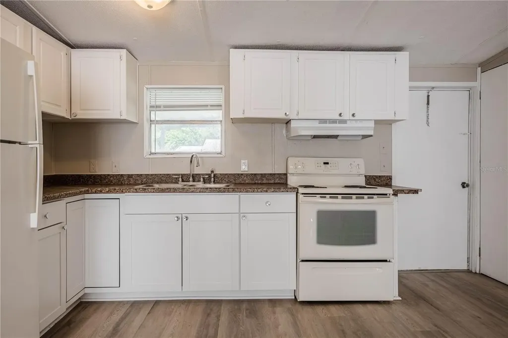 410 Avenue A Wahneta E Winter Haven FL 33880