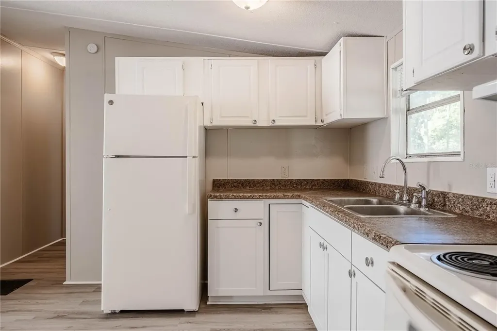 410 Avenue A Wahneta E Winter Haven FL 33880