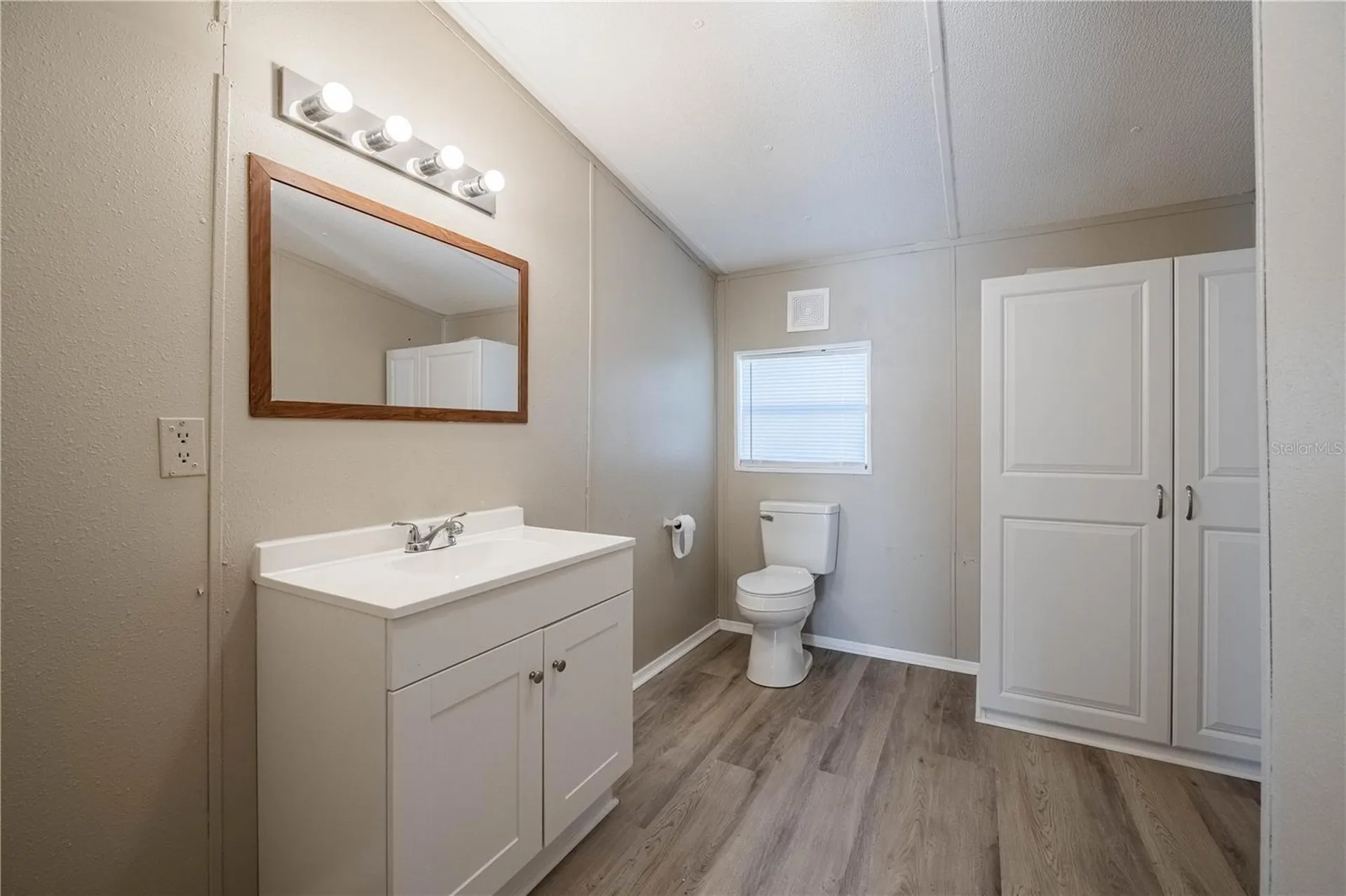 410 Avenue A Wahneta E Winter Haven FL 33880