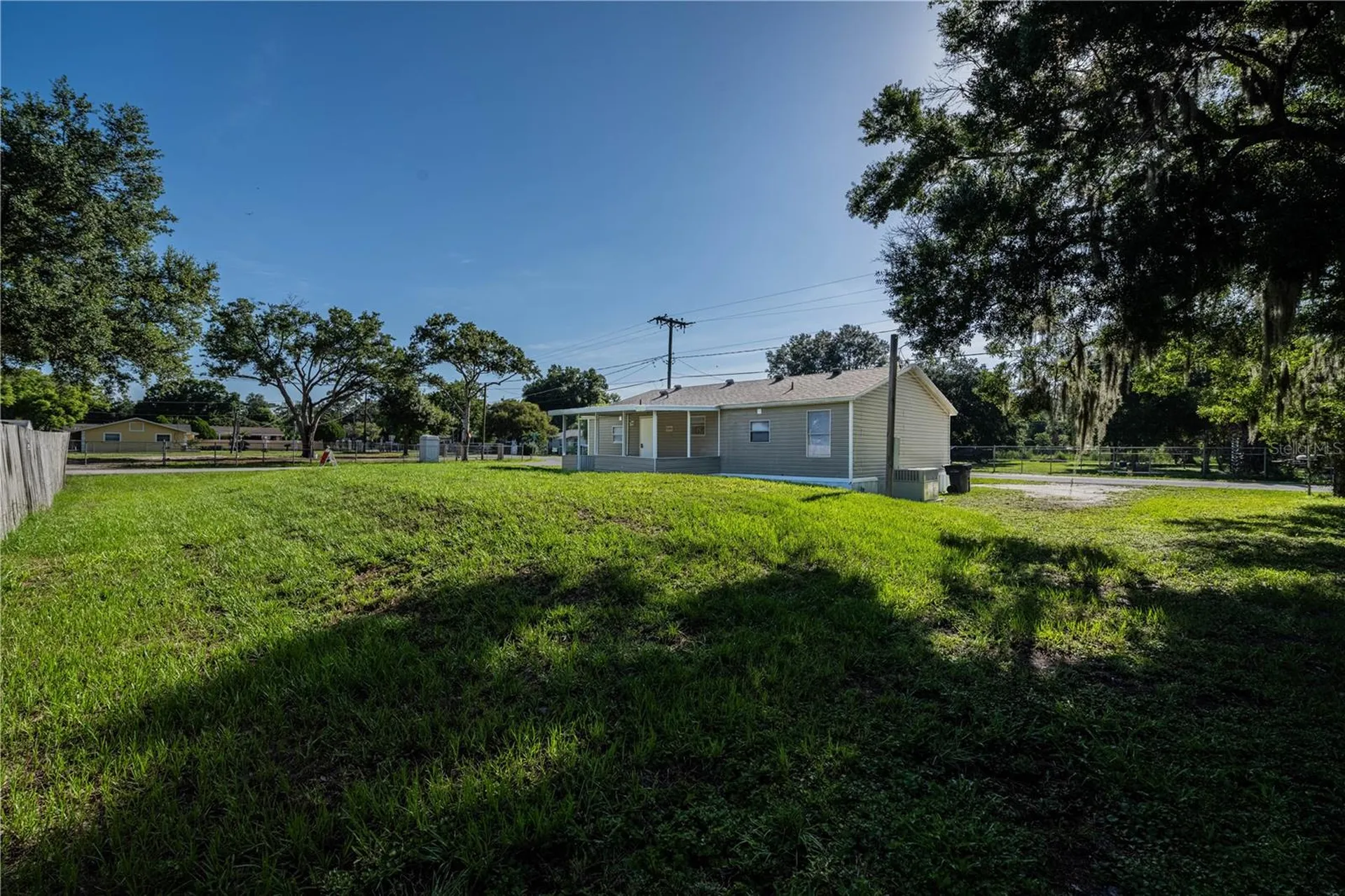 410 Avenue A Wahneta E Winter Haven FL 33880