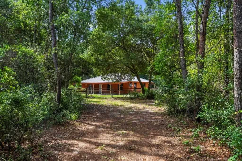 24607 Polar Bear Road Paisley FL 32767
