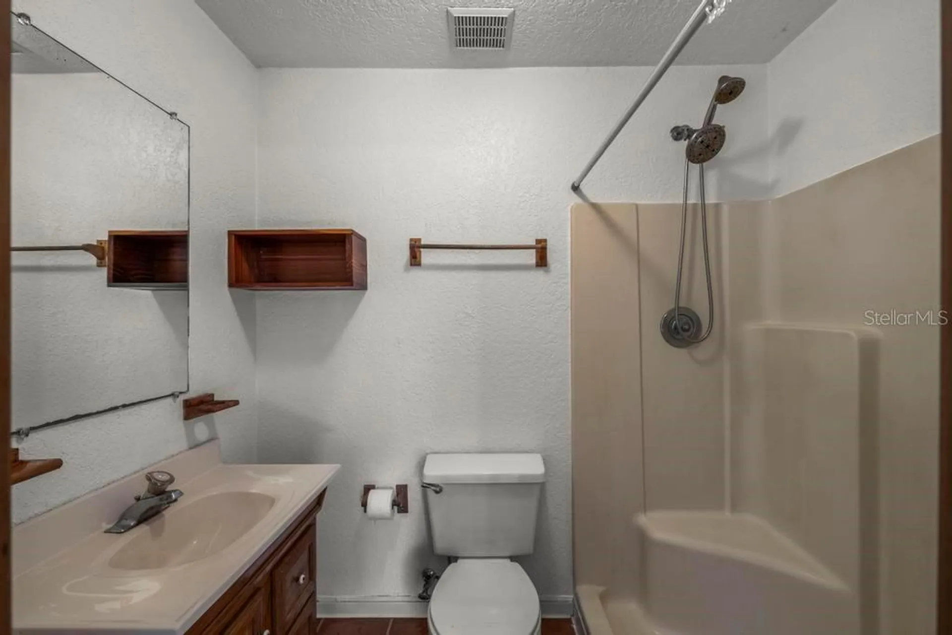 24607 Polar Bear Road Paisley FL 32767