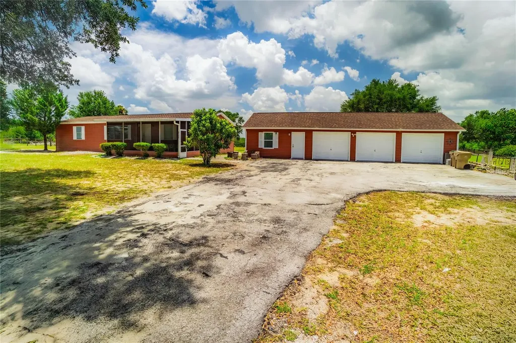 4100 Marion County Road Weirsdale FL 32195