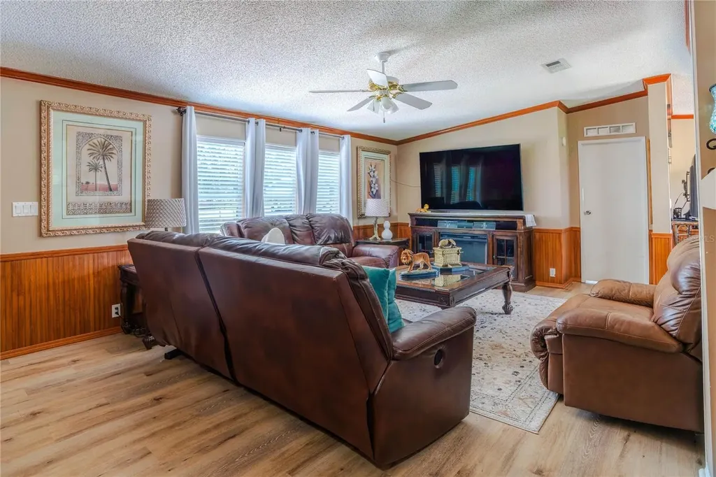 4100 Marion County Road Weirsdale FL 32195