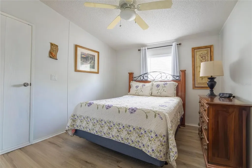 4100 Marion County Road Weirsdale FL 32195