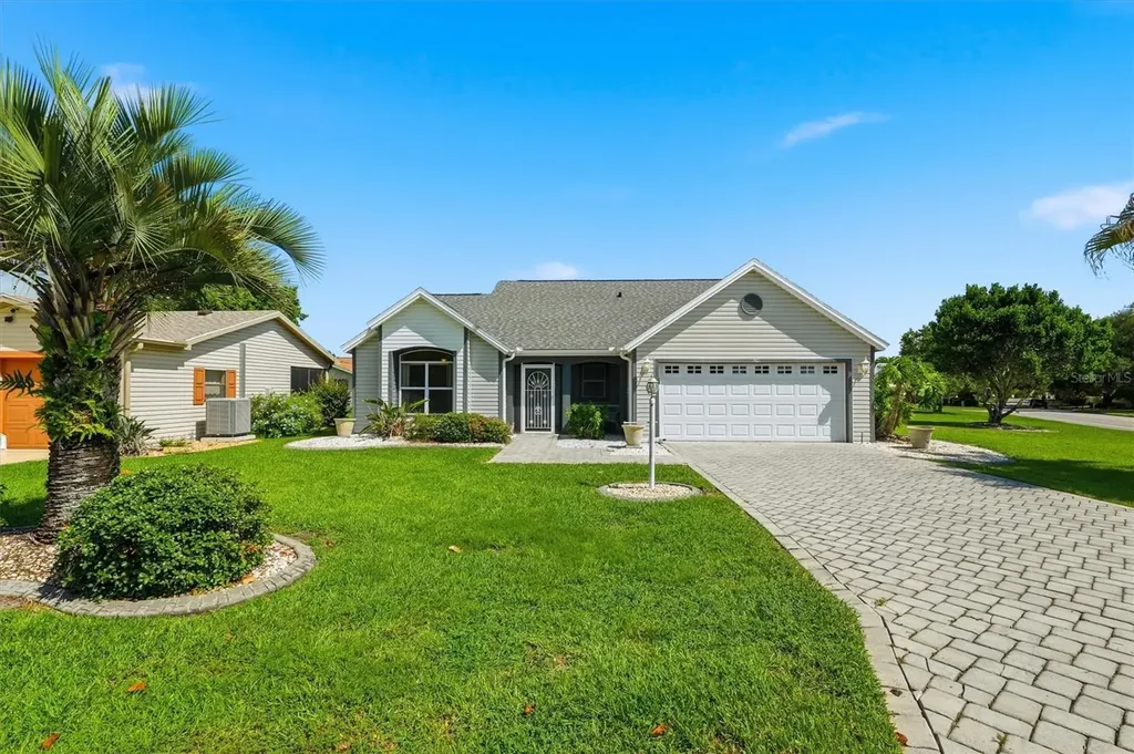 1260 Granada Court Lady Lake FL 32159