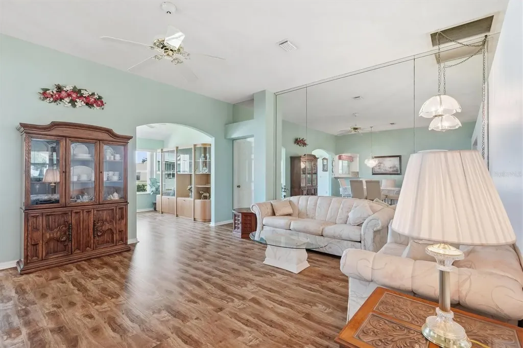 1260 Granada Court Lady Lake FL 32159