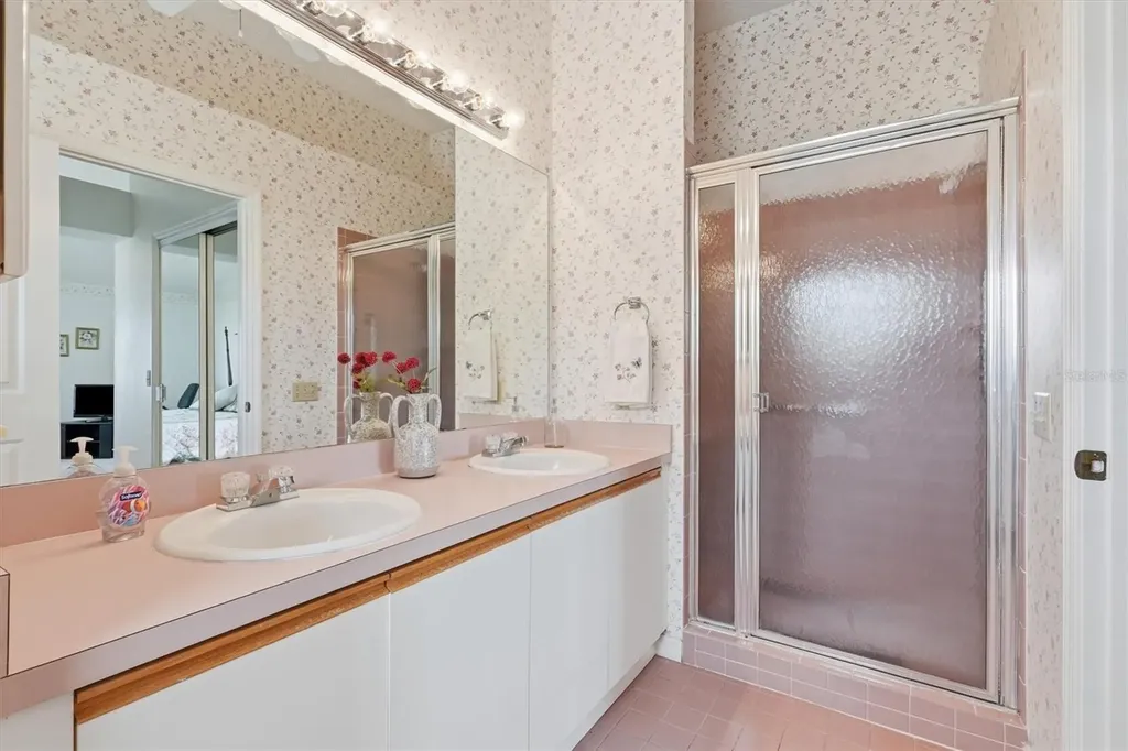1260 Granada Court Lady Lake FL 32159
