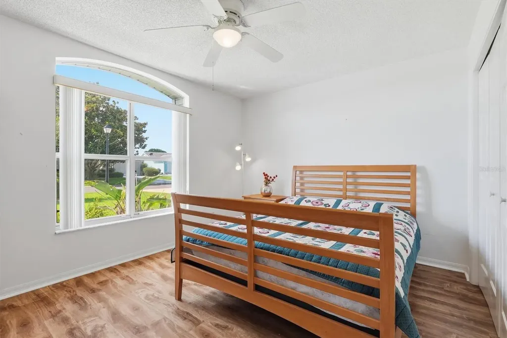1260 Granada Court Lady Lake FL 32159