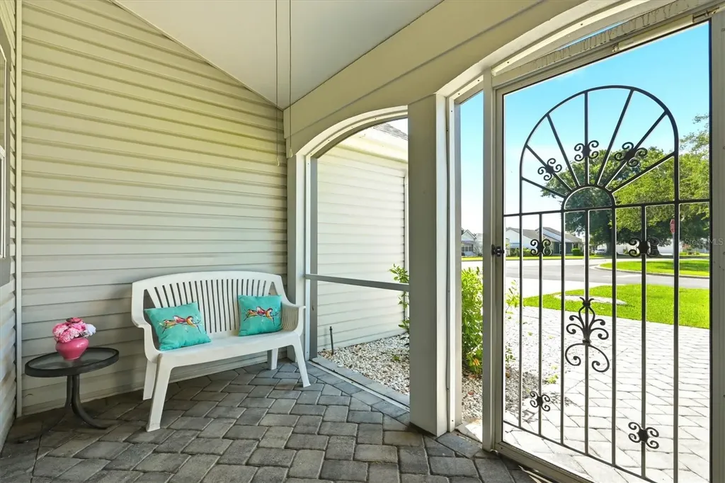 1260 Granada Court Lady Lake FL 32159