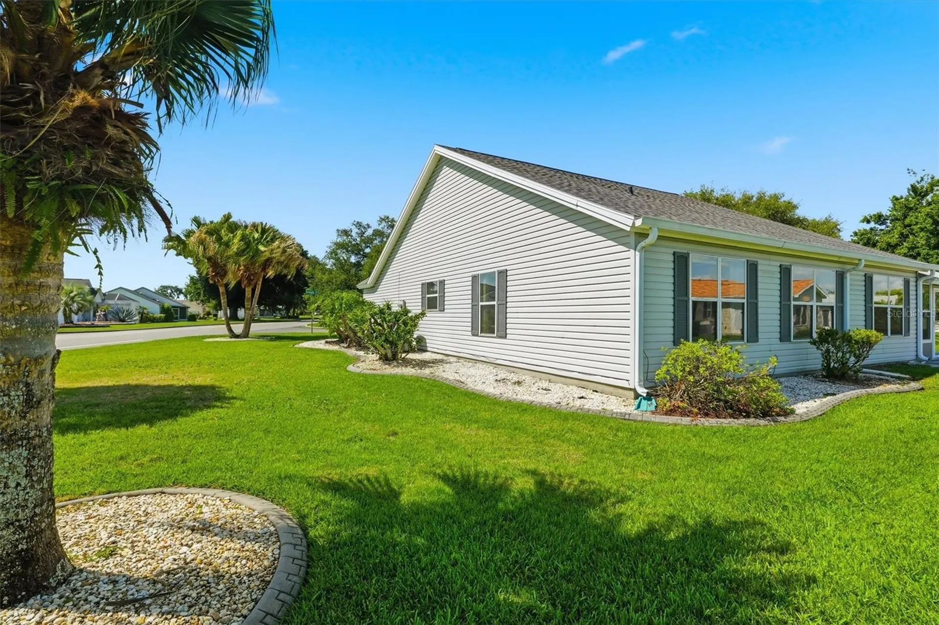 1260 Granada Court Lady Lake FL 32159