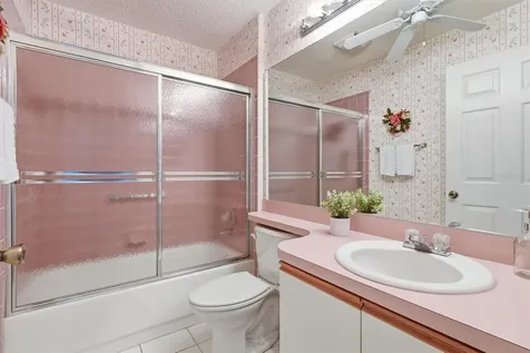 1260 Granada Court Lady Lake FL 32159