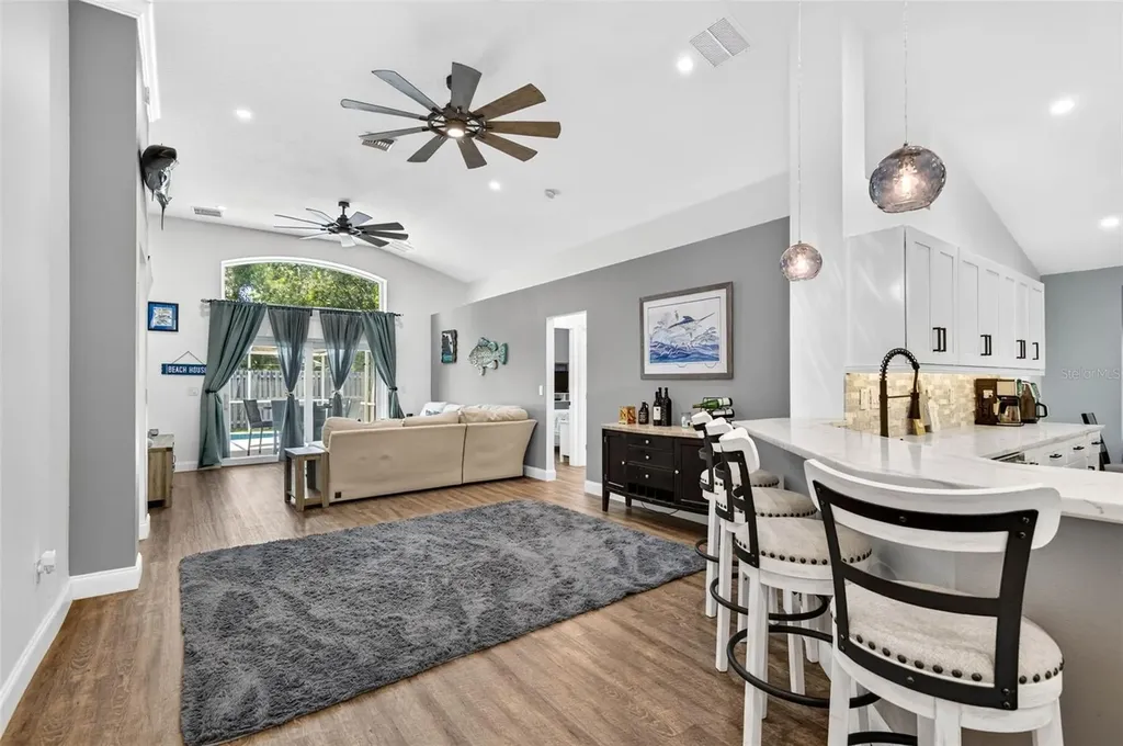 12321 Glenfield Avenue Tampa FL 33626