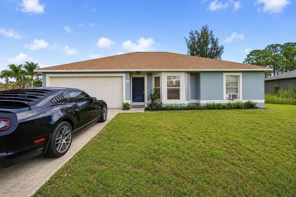 379 Mott Street SW Palm Bay FL 32908