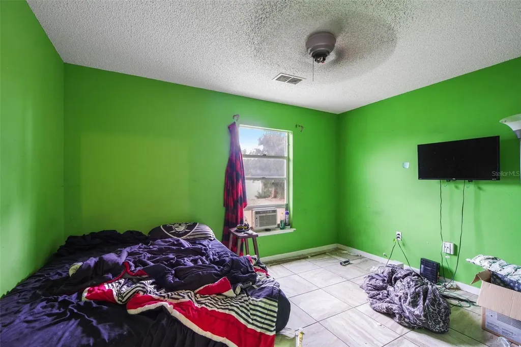 379 Mott Street SW Palm Bay FL 32908
