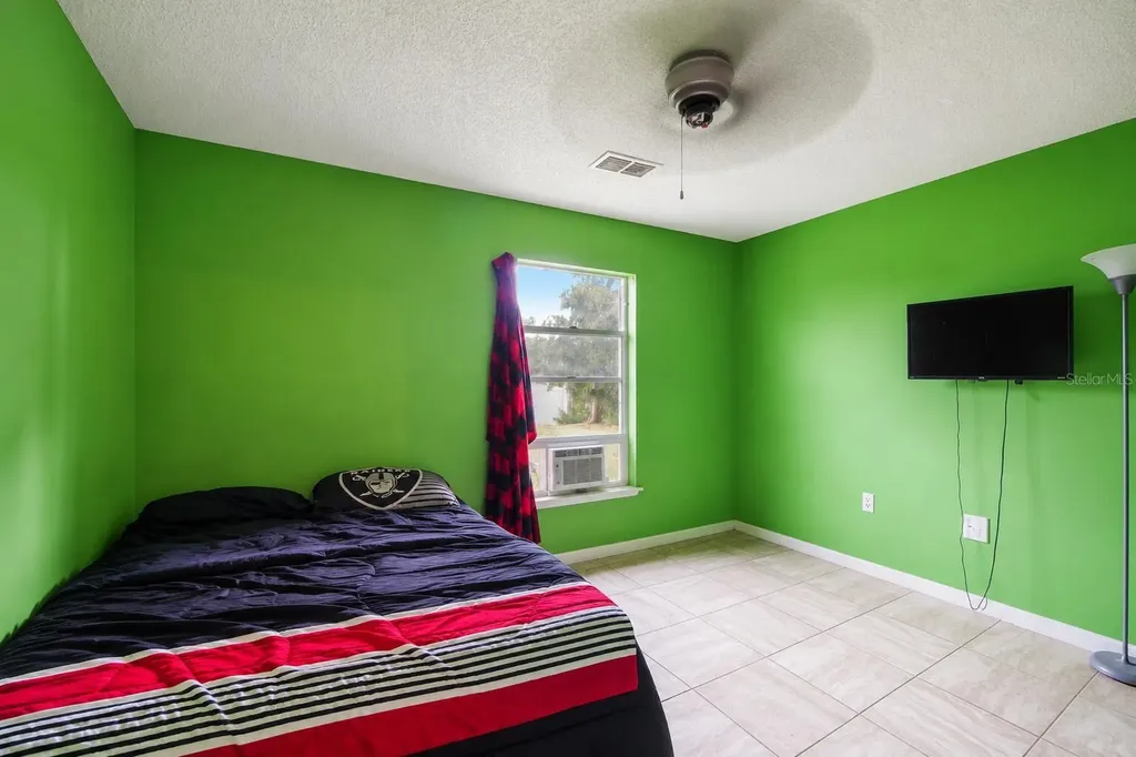 379 Mott Street SW Palm Bay FL 32908