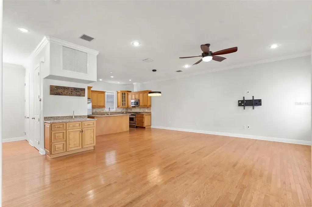 905 Villa Venicia Way Tampa FL 33606
