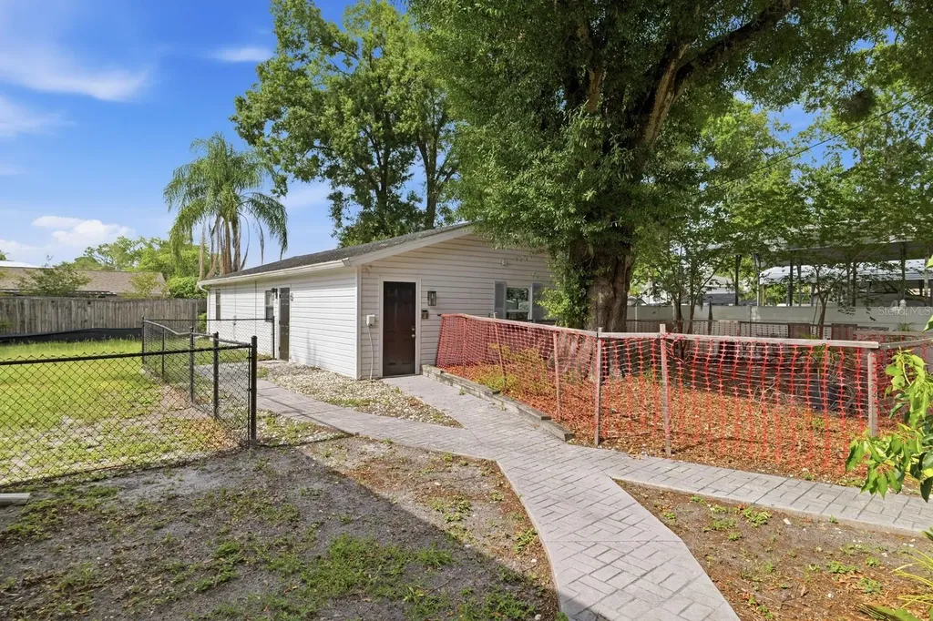 15509 Casey Rd Ext Road Tampa FL 33624