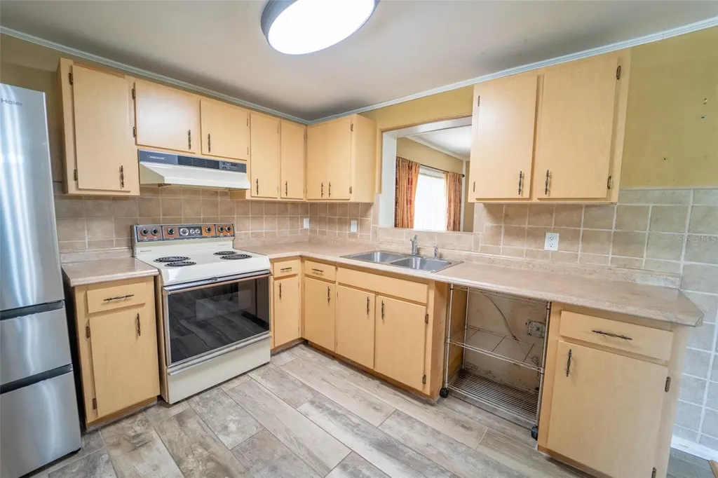 8214 Valrie Lane Riverview FL 33569