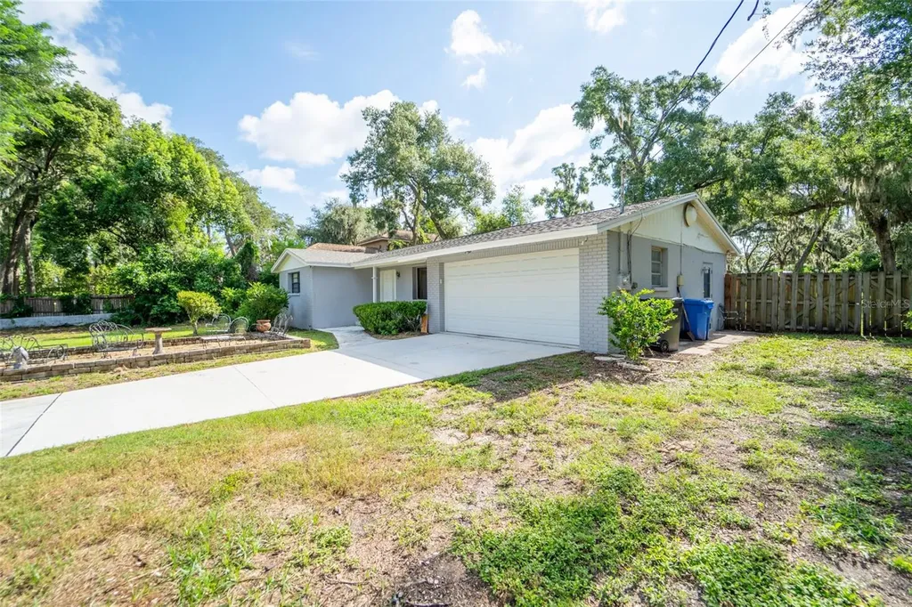 8214 Valrie Lane Riverview FL 33569