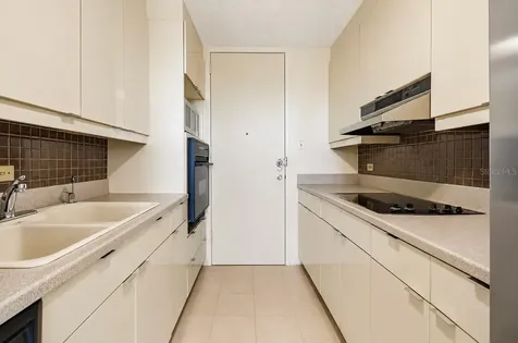 14-A Condominio Mansiones De Garden Hills Guaynabo PR 00966
