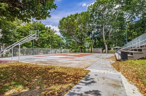 14-A Condominio Mansiones De Garden Hills Guaynabo PR 00966