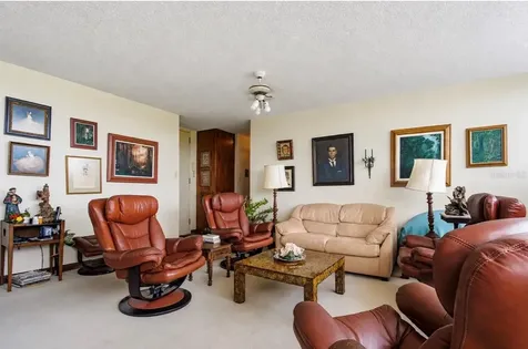 14-A Condominio Mansiones De Garden Hills Guaynabo PR 00966