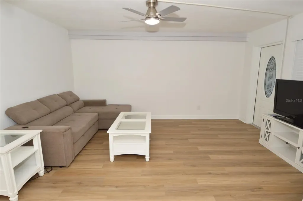 4700 Cove Circle St Petersburg FL 33708