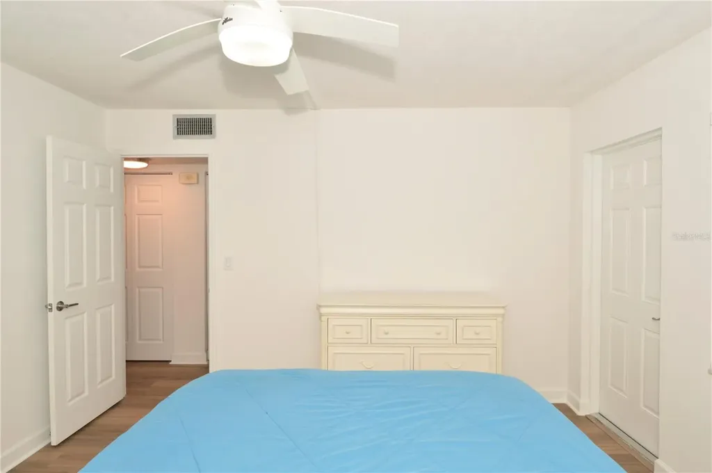 4700 Cove Circle St Petersburg FL 33708