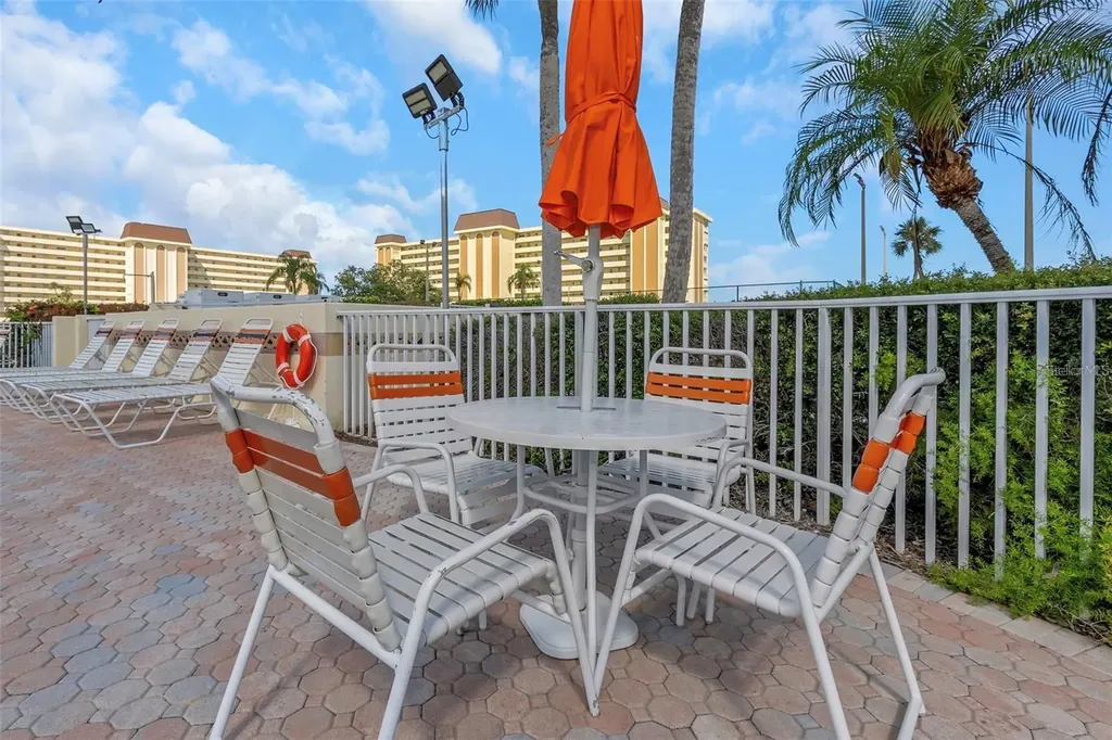4700 Cove Circle St Petersburg FL 33708