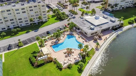 4700 Cove Circle St Petersburg FL 33708