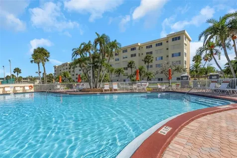 4700 Cove Circle St Petersburg FL 33708