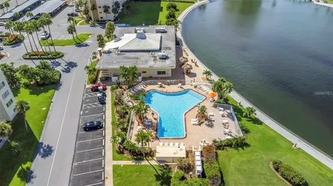 4700 Cove Circle St Petersburg FL 33708