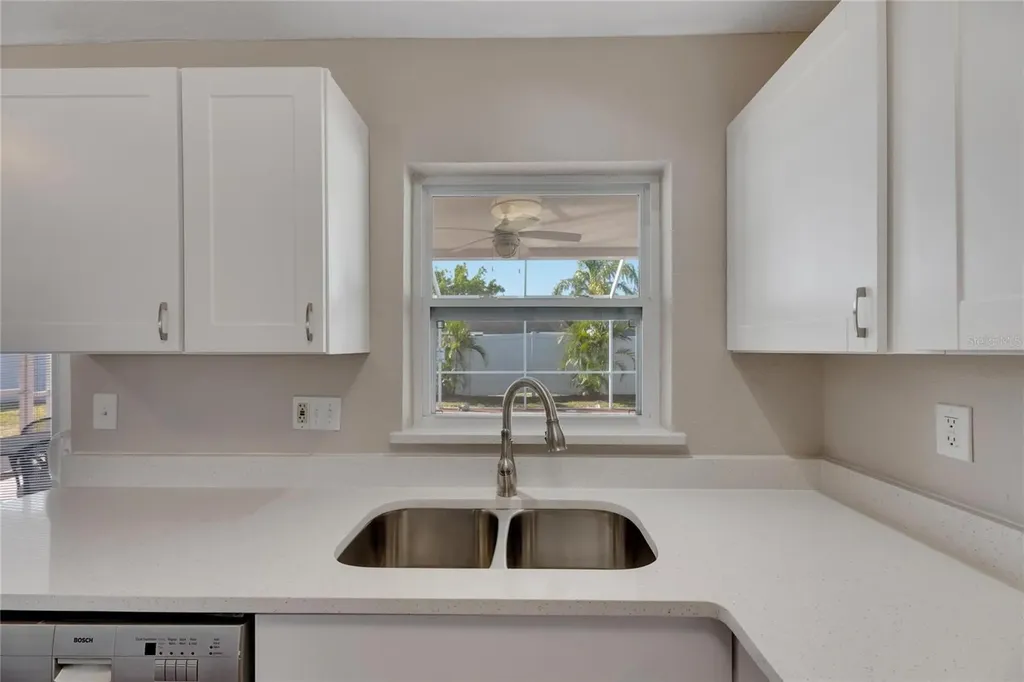 412 Flamingo Drive Apollo Beach FL 33572