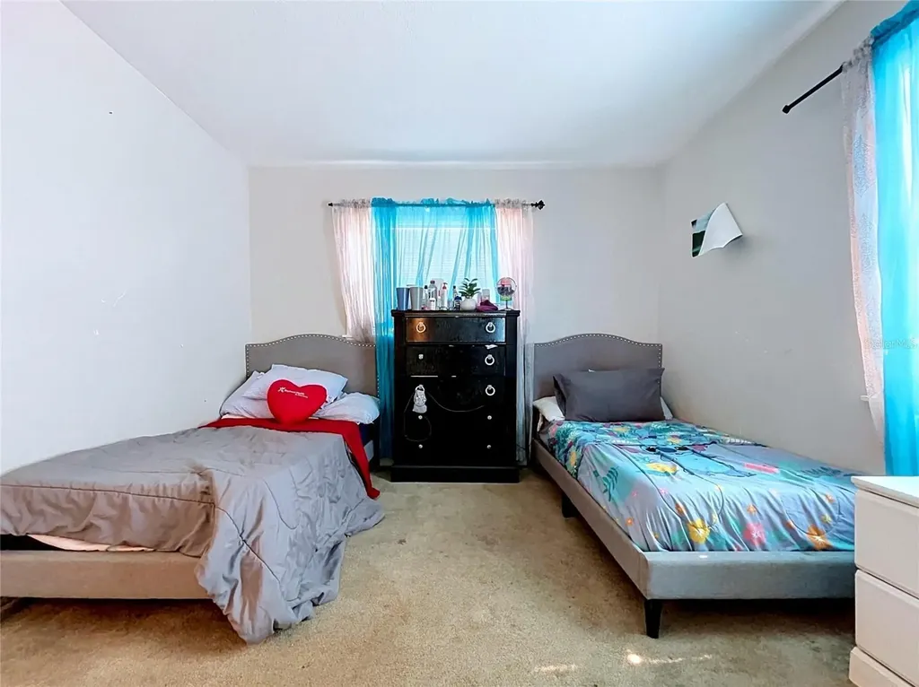 801 51st Avenue S St Petersburg FL 33705