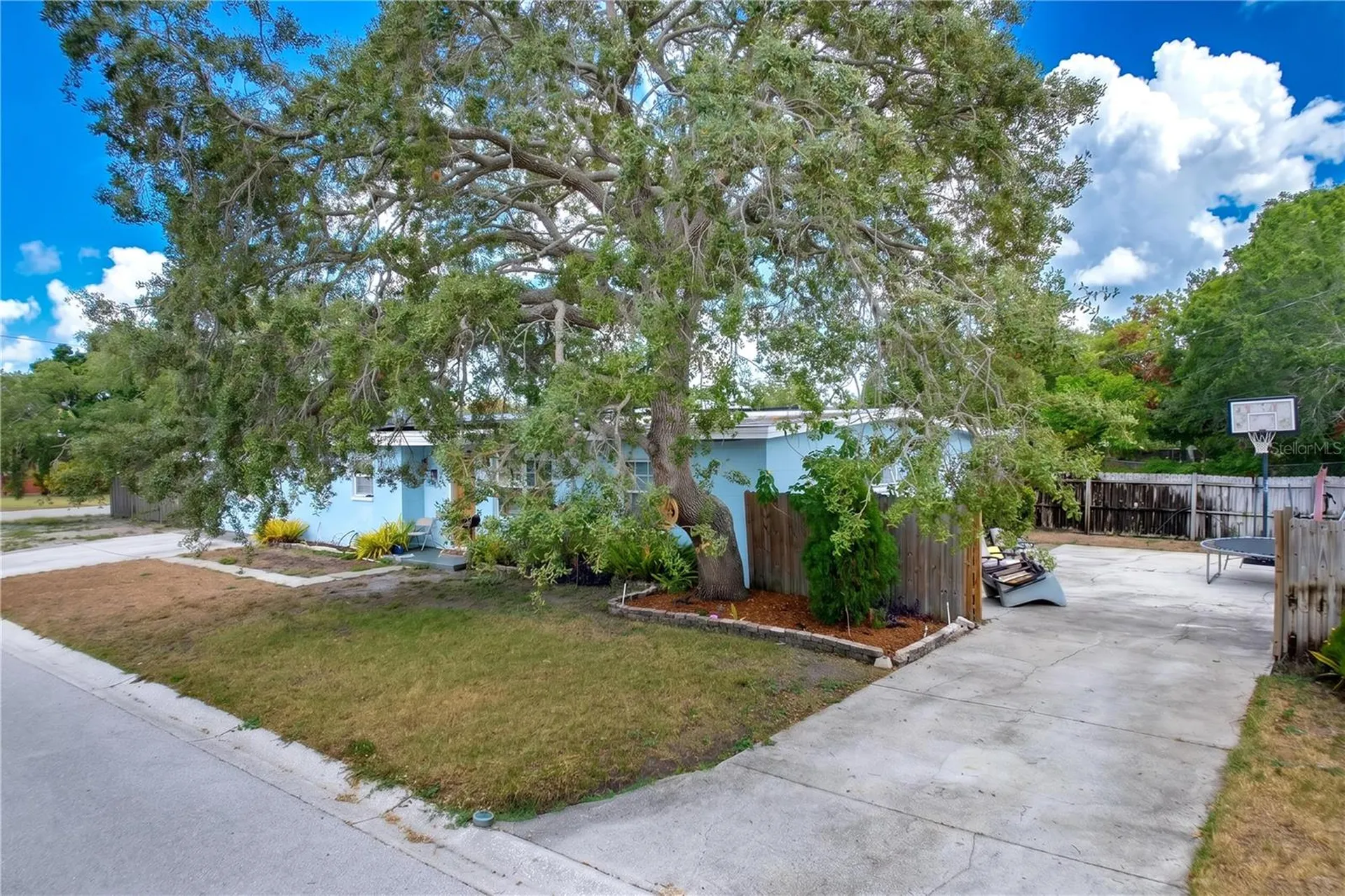 801 51st Avenue S St Petersburg FL 33705