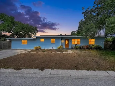 801 51st Avenue S St Petersburg FL 33705