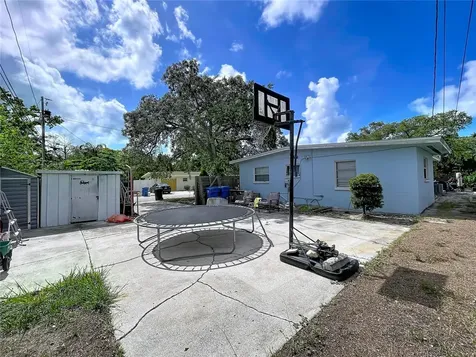801 51st Avenue S St Petersburg FL 33705