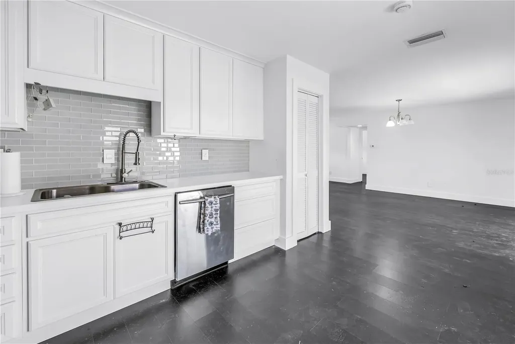 3216 Pine Haven Drive Clearwater FL 33761