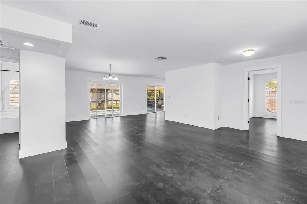 3216 Pine Haven Drive Clearwater FL 33761